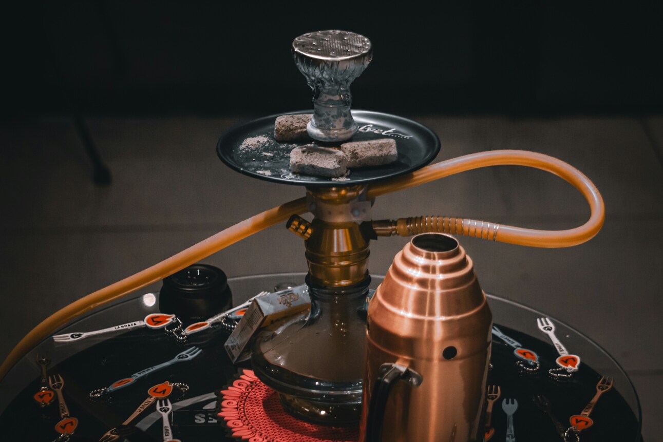 gebruikte hookah, voor de schoonmaak
